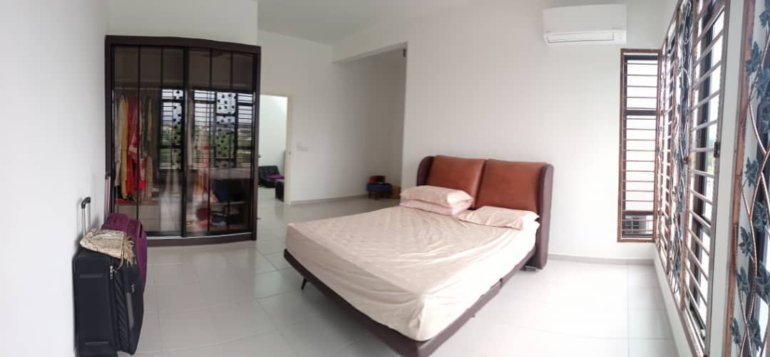 OPEN FACING DOUBLE STOREY TERRACE SETIA ECOHILL - photo 3