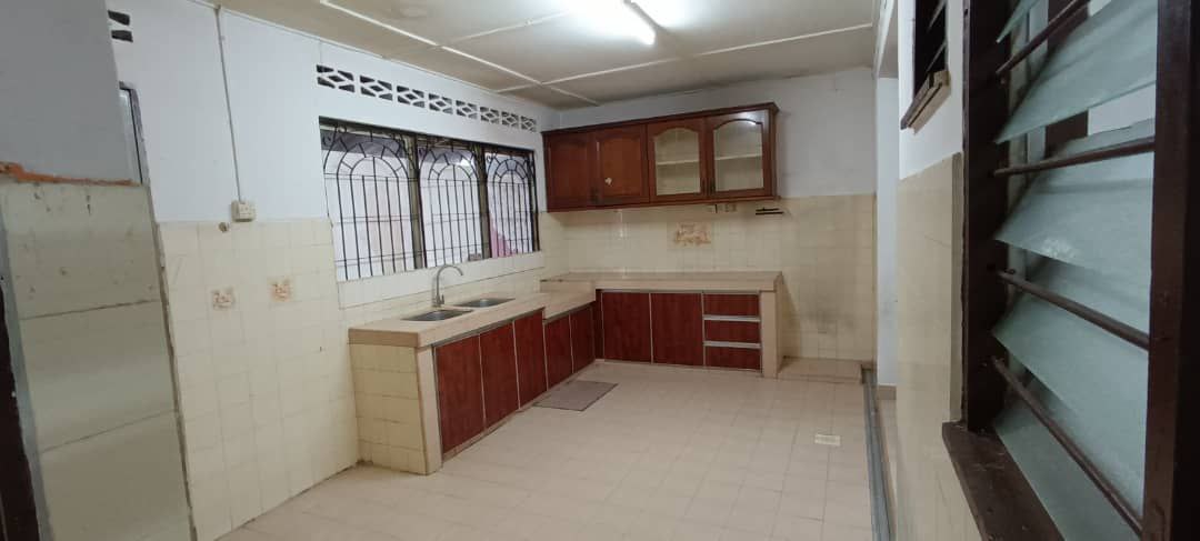 DOUBLE STOREY TERRACE Taman Halaman Ampang - photo 2