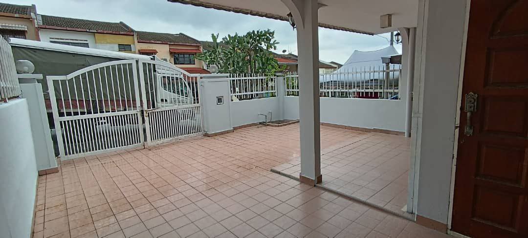 DOUBLE STOREY TERRACE Taman Halaman Ampang - photo 6