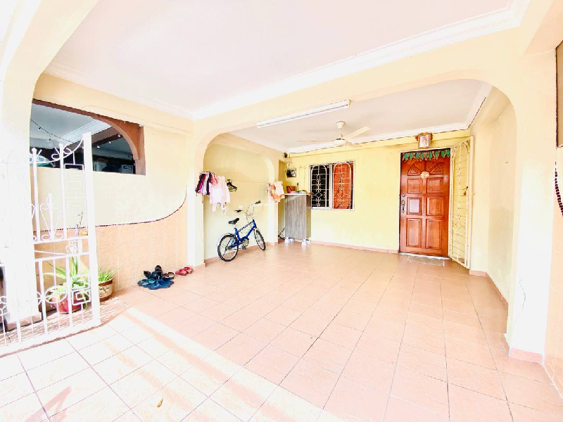 Double Storey Intermediate PJS 4 Taman Medan Petaling Jaya