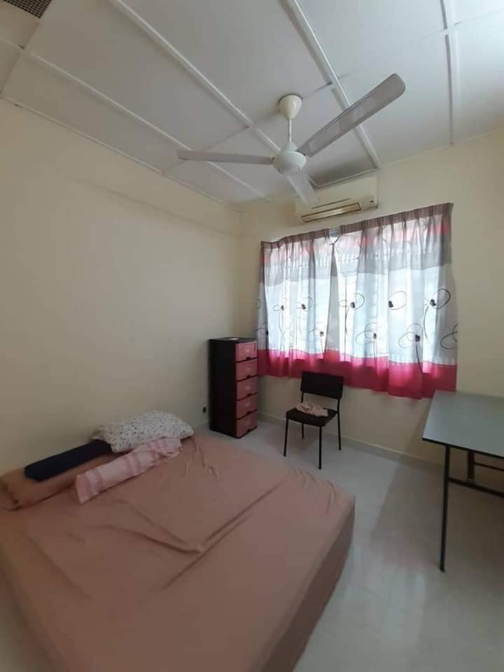 Double Storey  Jalan Mawar, Taman Puchong Perdana - photo 3