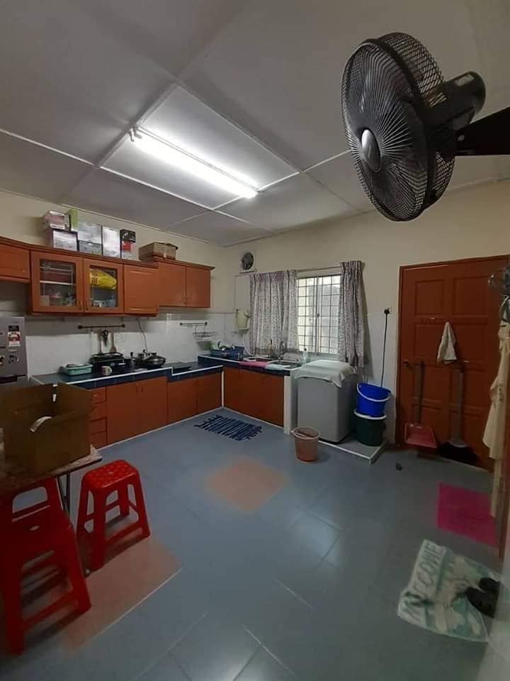 Double Storey  Jalan Mawar, Taman Puchong Perdana - photo 5