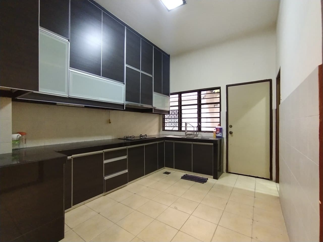 2 Storey Terrace House Bandar Nusaputra, Puchong - photo 7