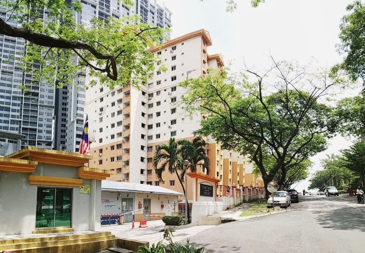 Condo Vantage Point Desa Petaling, KL - photo 1