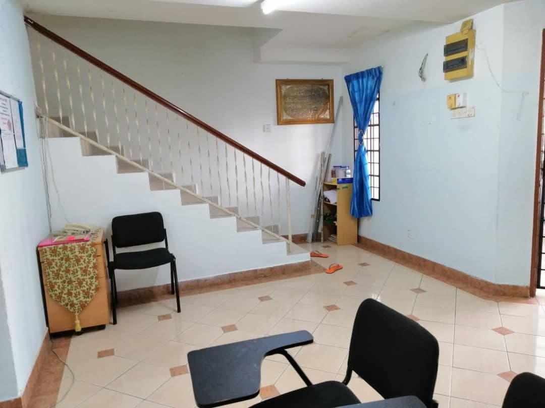 2 Storey Teres Jln Nova Seksyen U5 Subang Bestari - photo 3