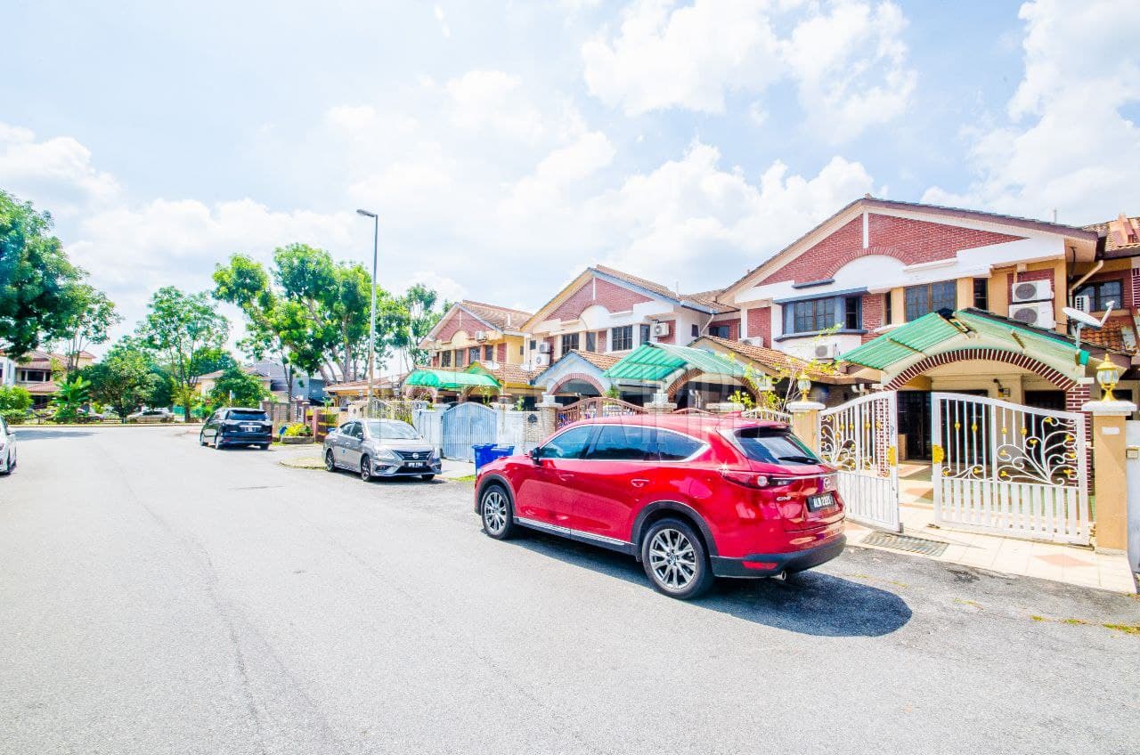 2 Storey Jln Platinum Seksyen 7 - photo 7