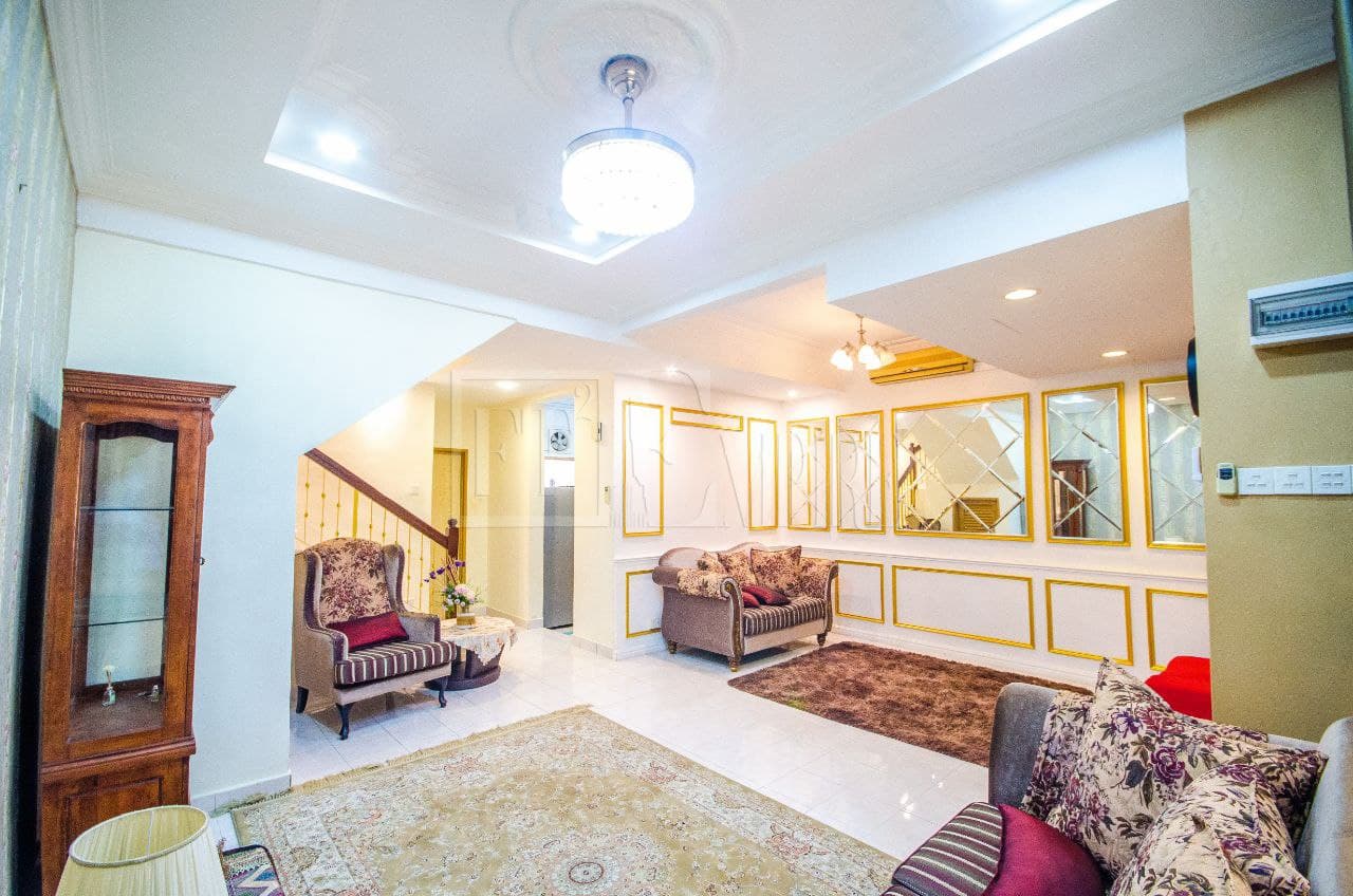 2 Storey Jln Platinum Seksyen 7 - photo 8