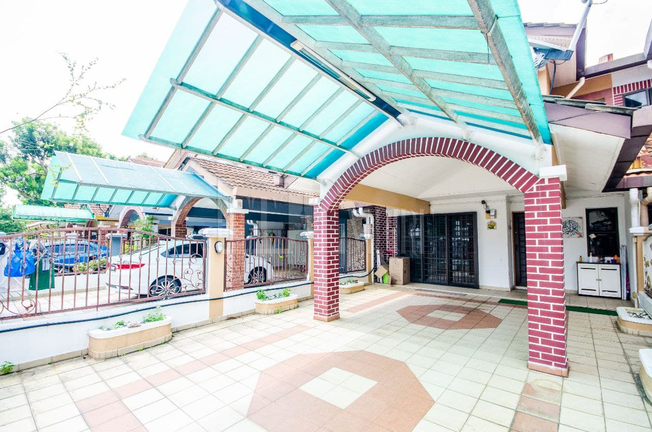2 Storey Jln Platinum Seksyen 7 - photo 13