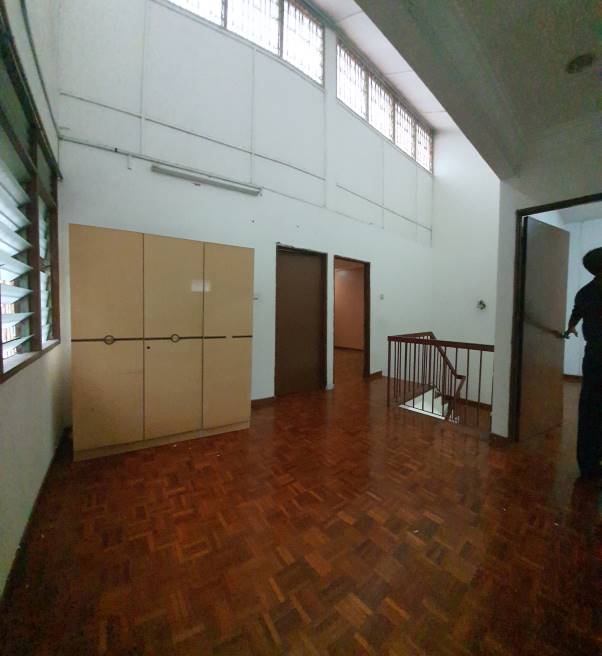 Corner Lot 2 Storey Teres Seksyen 11 Shah Alam - photo 4
