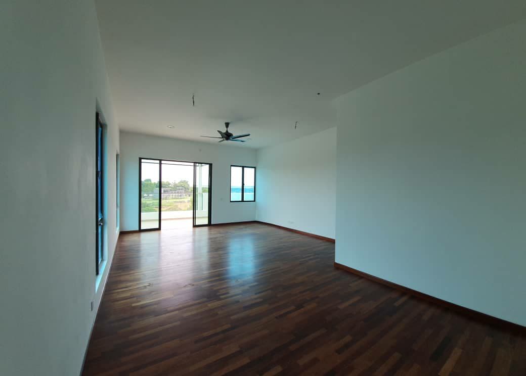 Corner Lot 3 Storey Semi-D Setia Alam - photo 3