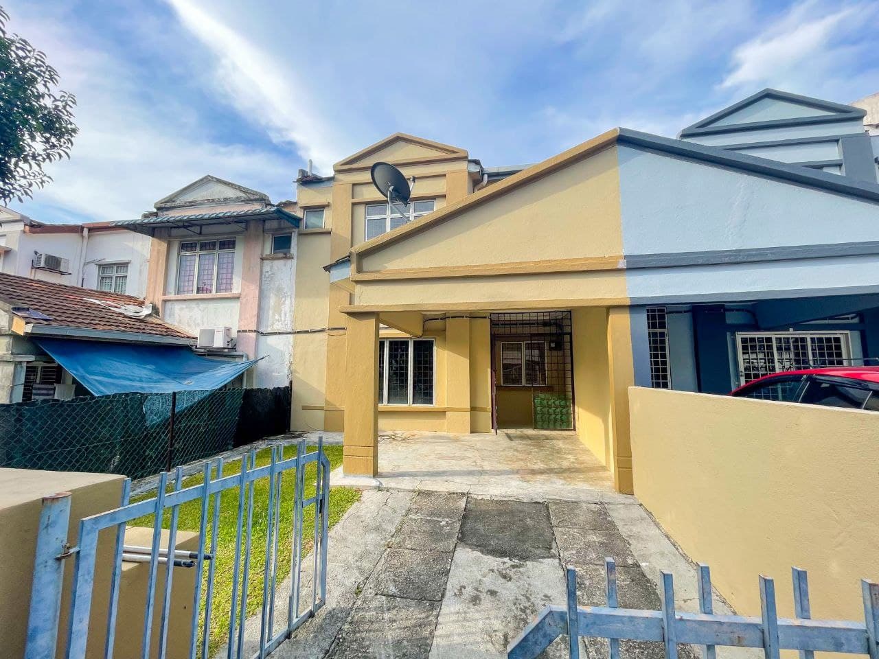 2 Storey Terrace, Jalan LEP 4, Taman Lestari Putra - photo 1