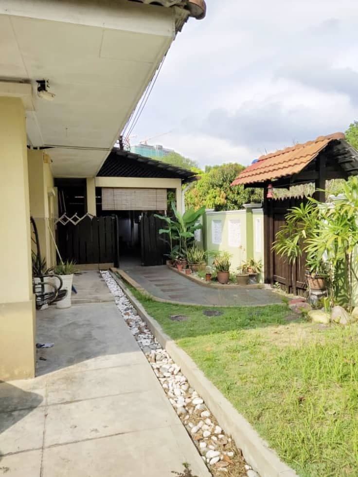 Semi D Tmn Anggerik Emas Bdr Teknologi Kajang - photo 2