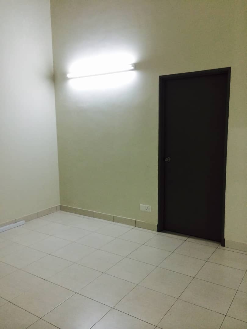 Double Storey Terrace Ayu Prima, Setia Alam - photo 6
