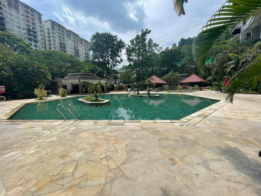Armanee Terrace1 Damansara Perdana Facing Mountain - photo 10