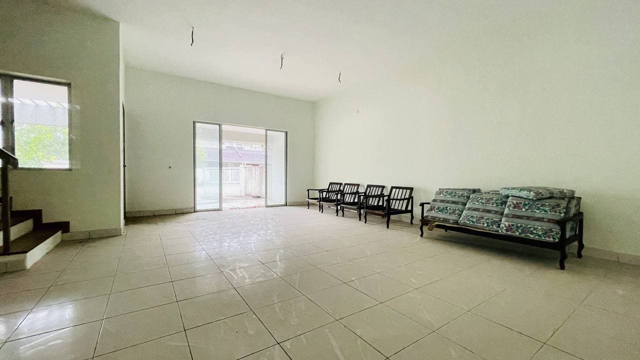2 Storey Terrace Puteri Daffina 2 Kota Puteri - photo 8