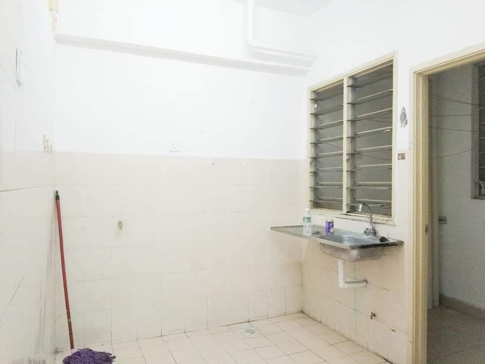 Mawar Apartment Sentul Kl - photo 3