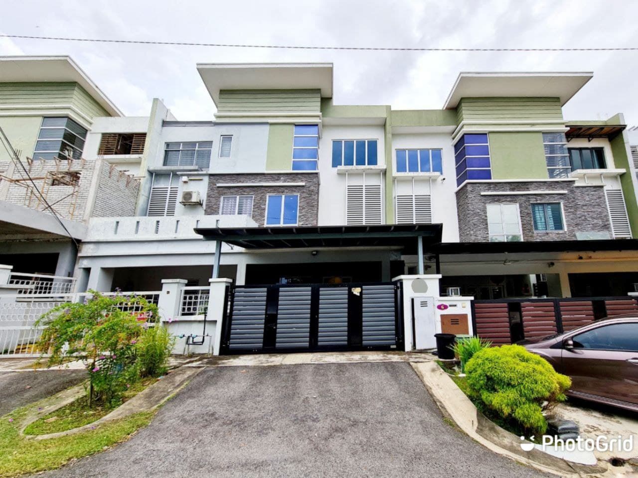 3 Storey Terrace Intermediate Taman Seri Putra 3 - photo 1