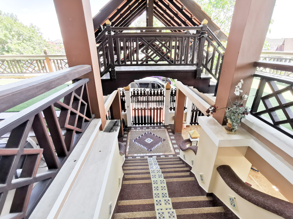 3 Storey Bungalow Resort Style Kg Melayu Frim - photo 2