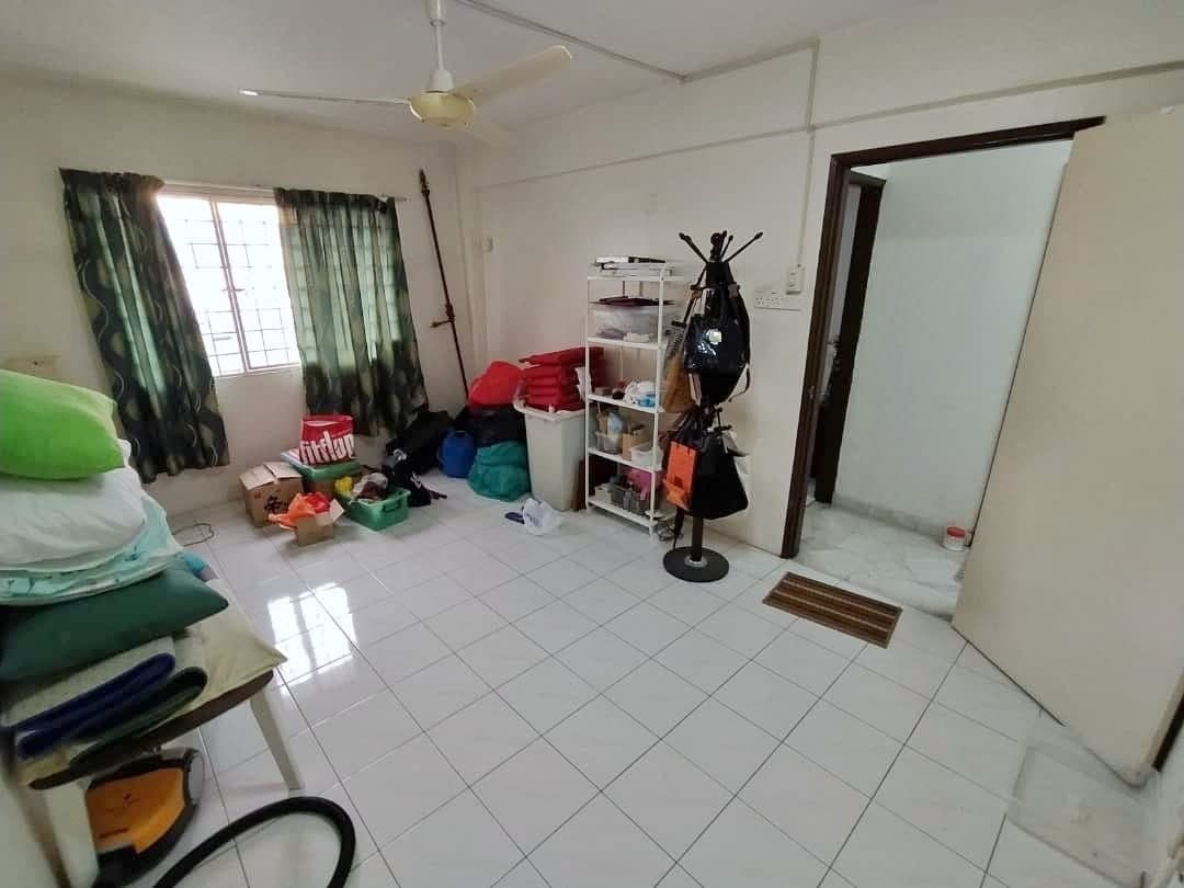 Double Storey Terrace at Taman Desa Anggerik Nilai - photo 11