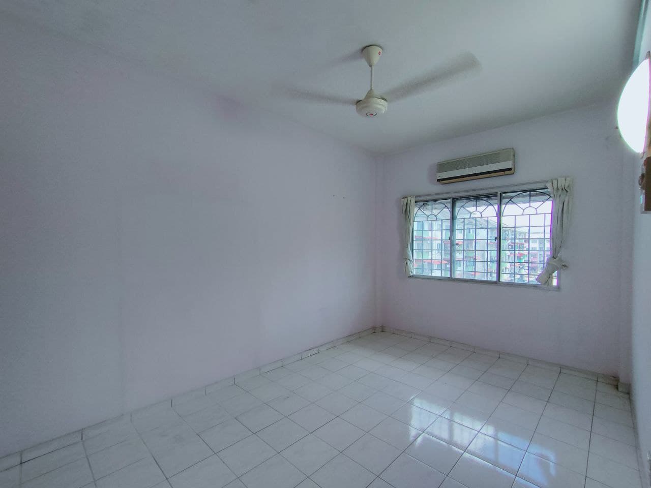 Nuri Court Apartment, Pandan Indah, Kuala Lumpur - photo 2