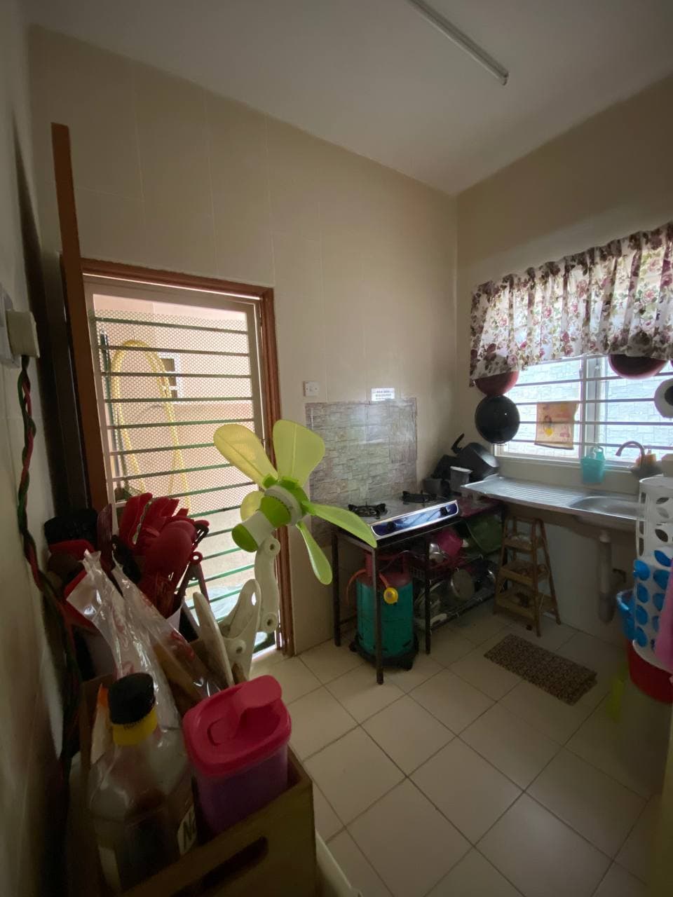 Facing Open 2 Storey Taman Teratai, Nilai 7 - photo 9