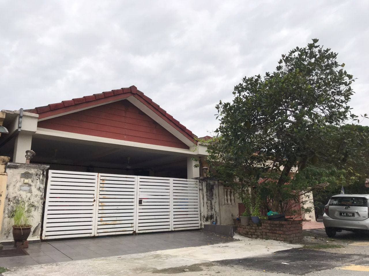 1 Storey Taman Tasik Tambahan Ampang Selangor