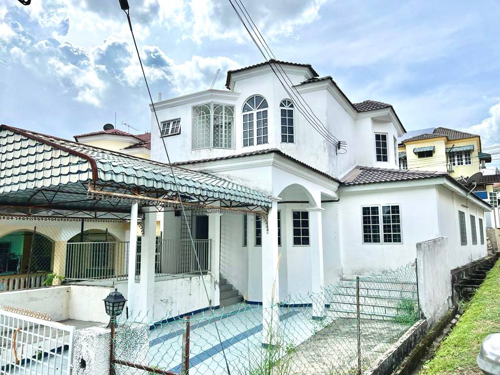 Endlot Double Storey Terrace House at Kajang