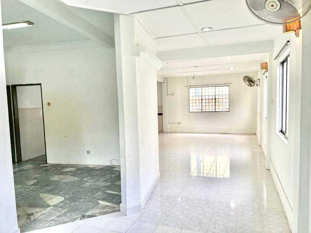 Endlot Double Storey Terrace House at Kajang - photo 4
