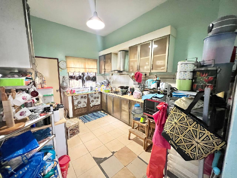 CORNER LOT 2 Sty Bandar Nusaputra 1, Puchong - photo 2