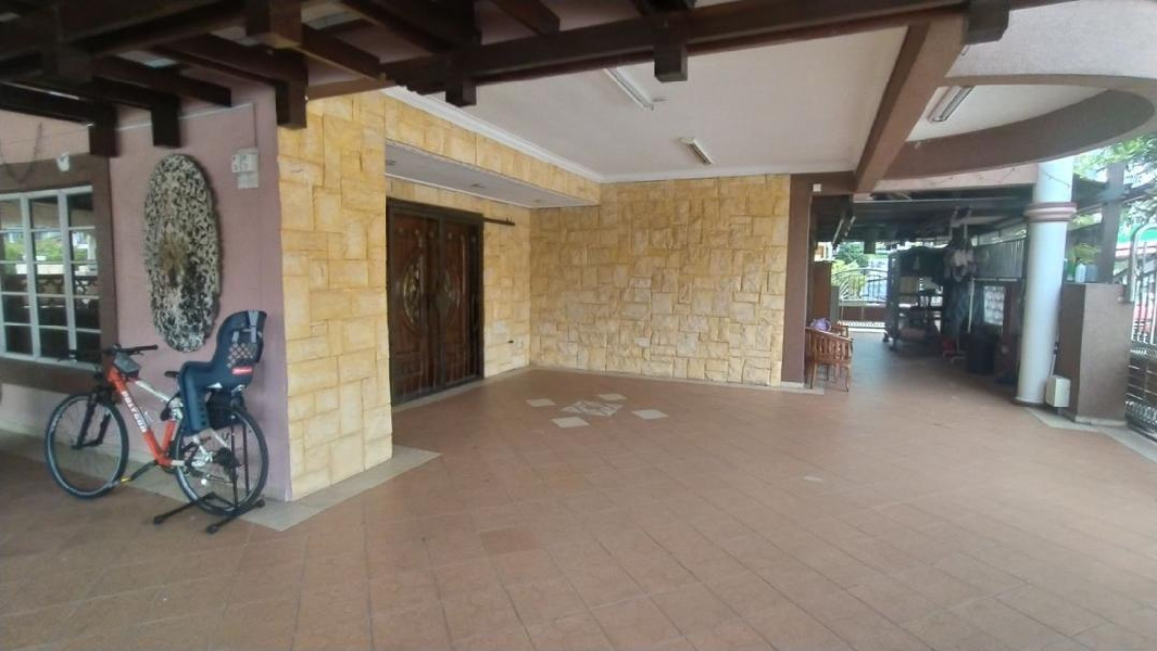 Extended Corner Lot Double Storey Terrace Seksyen 8 Bandar Baru Bangi.  - photo 4