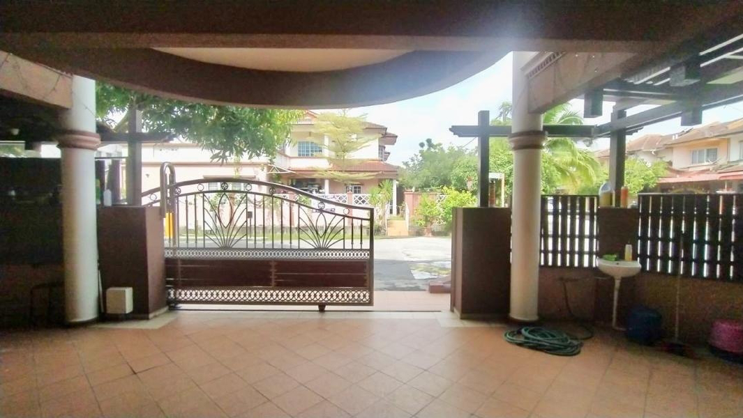 Extended Corner Lot Double Storey Terrace Seksyen 8 Bandar Baru Bangi.  - photo 10
