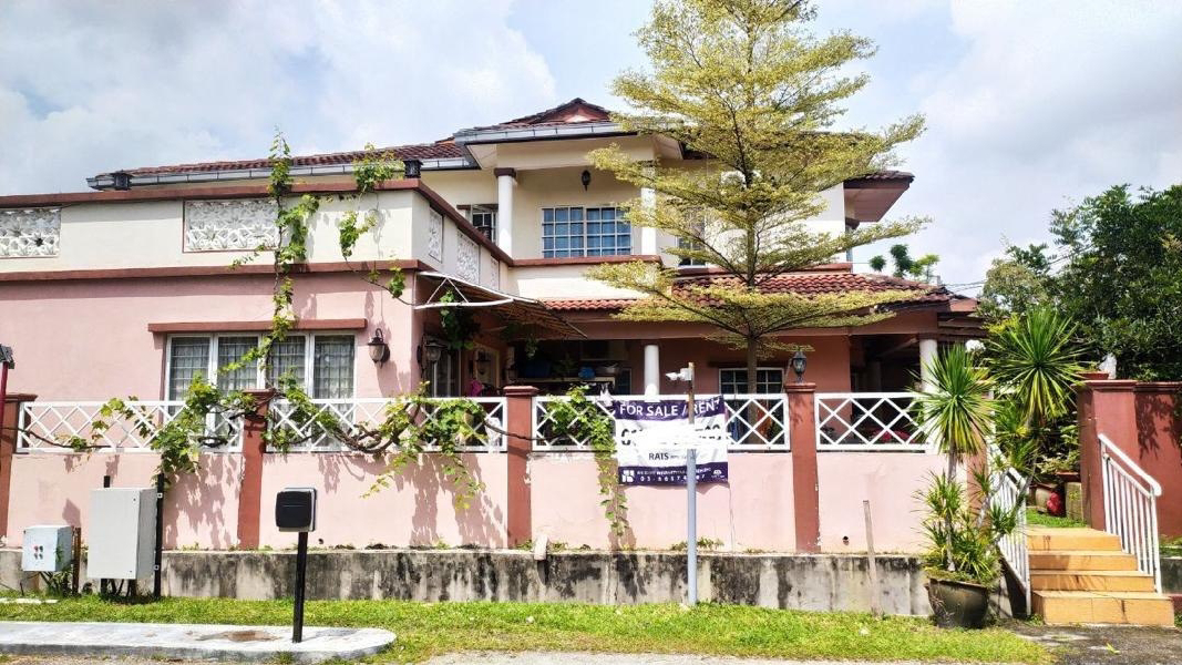Double Storey Terrace Corner Lot Seksyen 8 Bandar Baru Bangi  - photo 2