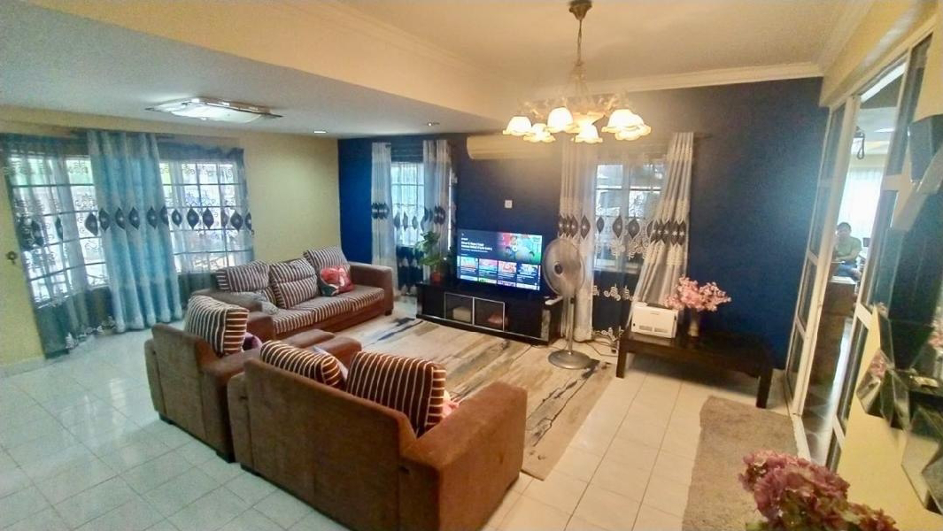 Double Storey Terrace Corner Lot Seksyen 8 Bandar Baru Bangi  - photo 4