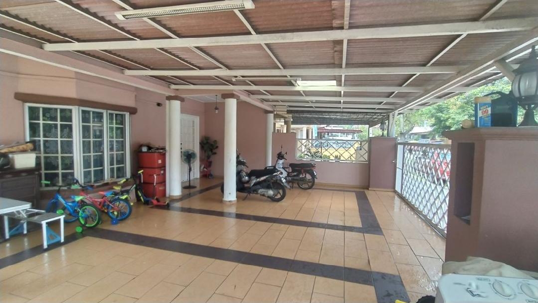 Double Storey Terrace Corner Lot Seksyen 8 Bandar Baru Bangi  - photo 6