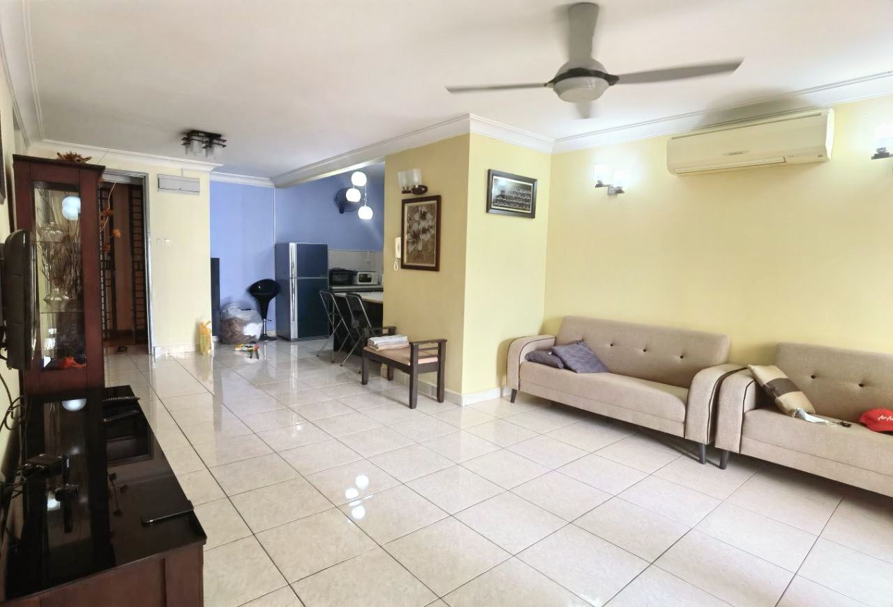 Casa Tropicana Condominium