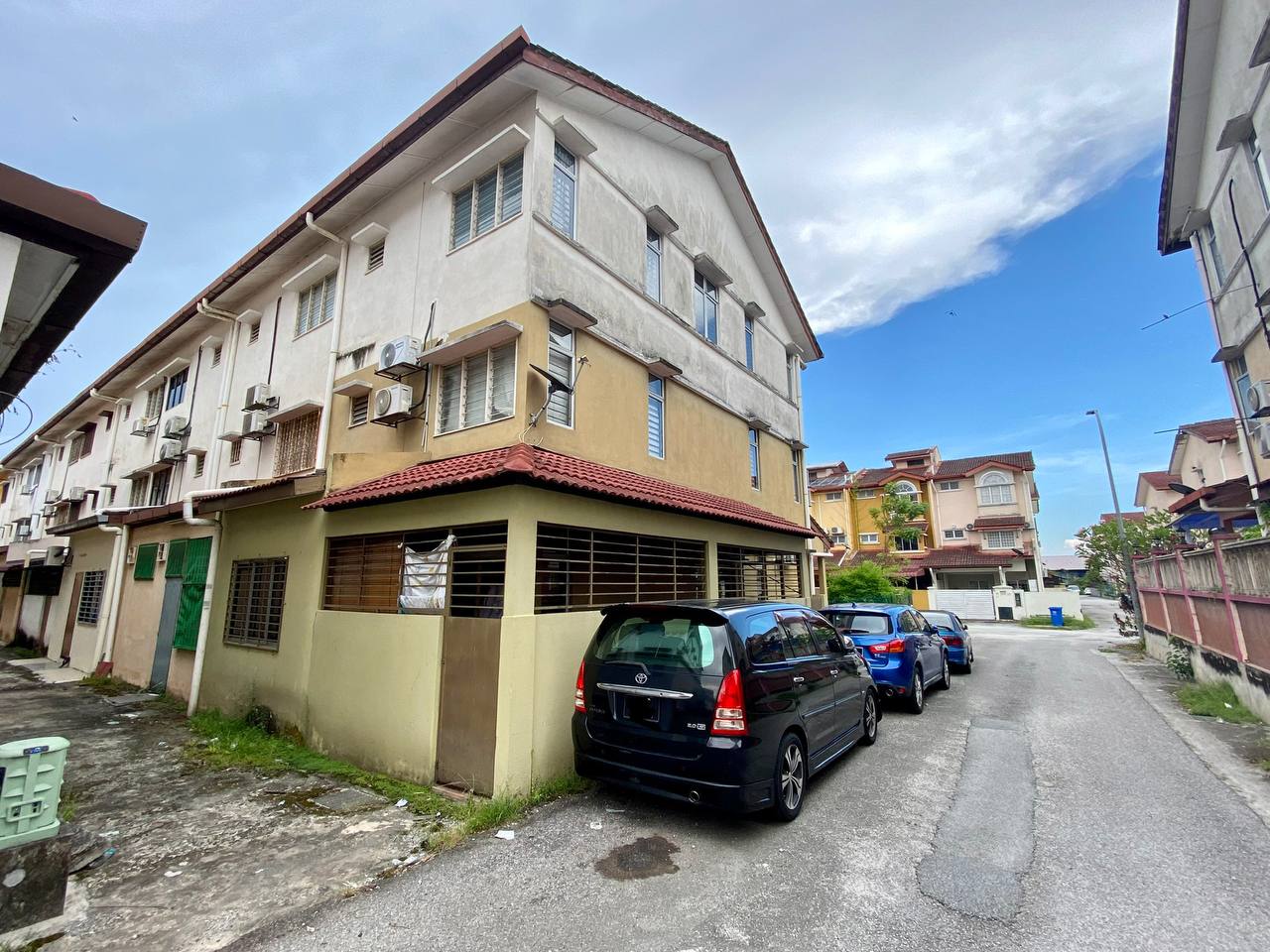 3 Storey End Lot Terrace Subang Pelangi U5 Shah - photo 13