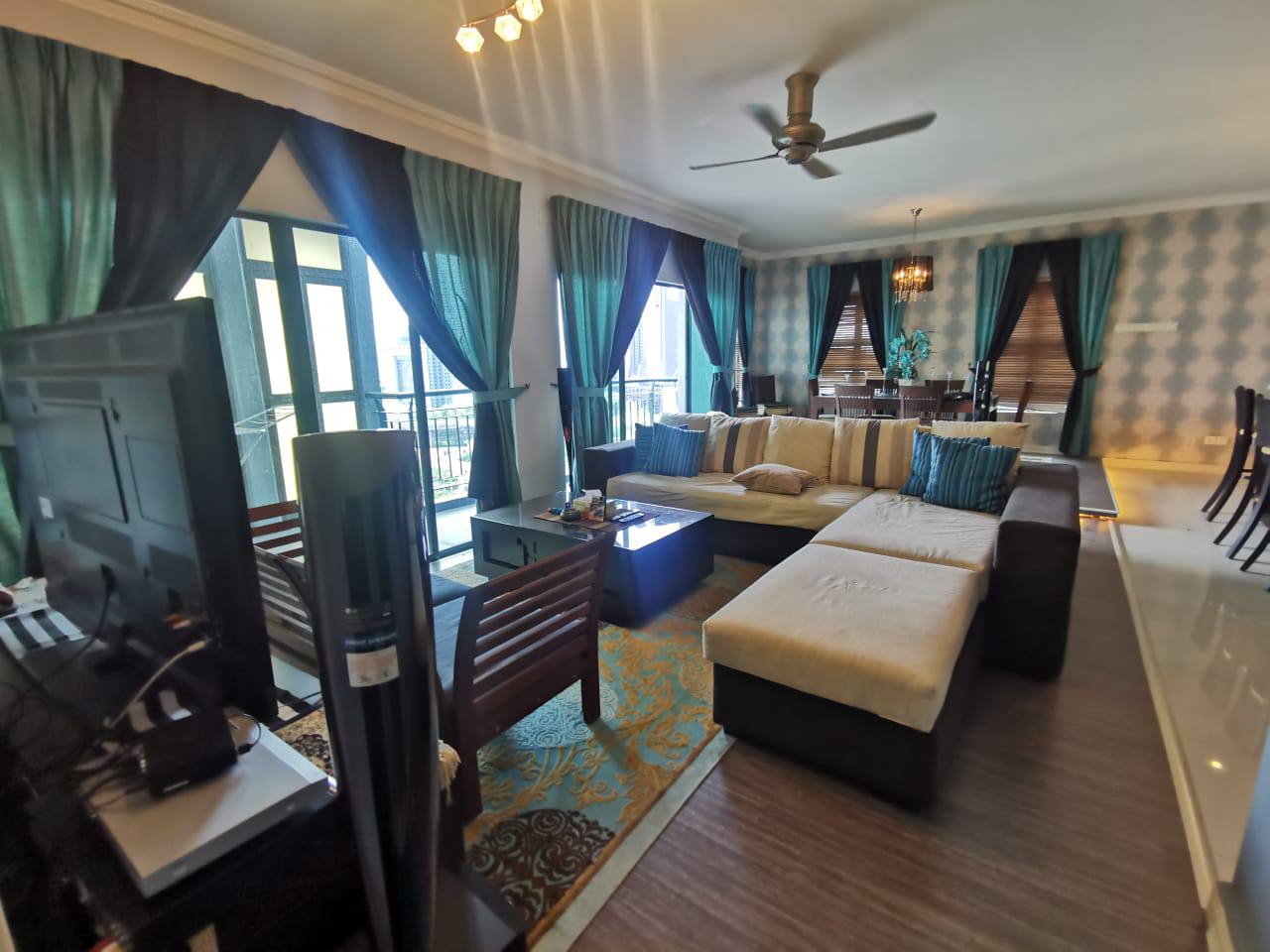 Fully Furnished Penthouse Changkat View Condo - photo 3