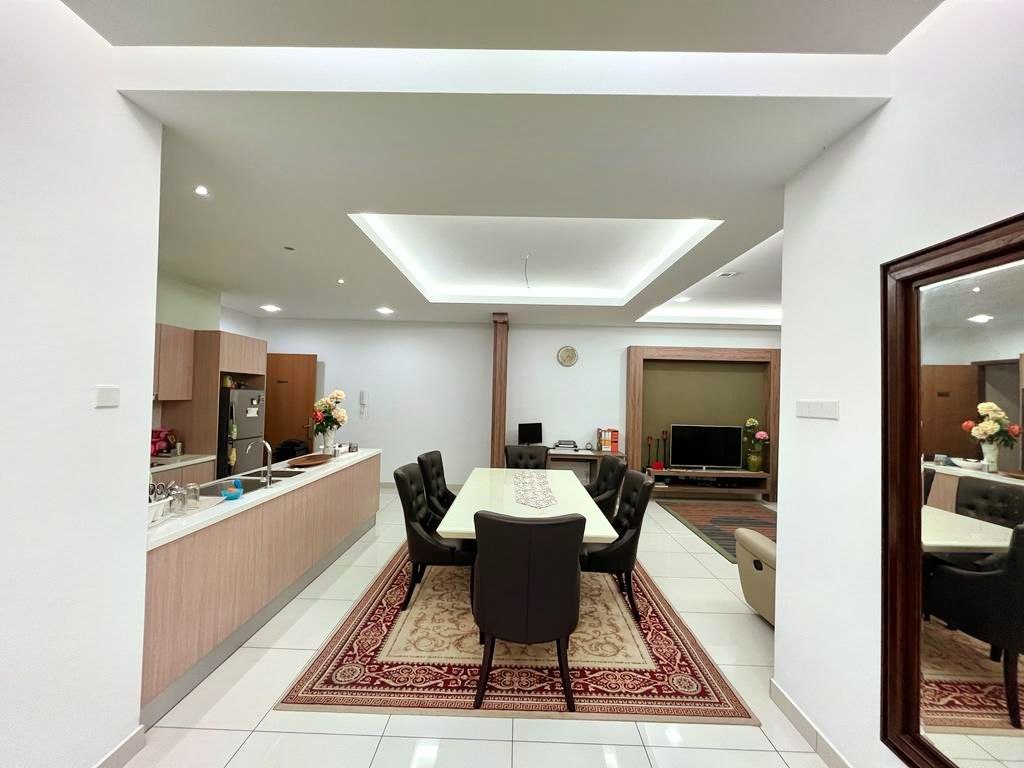 FULLY FURNISH Royal Regent Sri Putramas 3 - photo 3