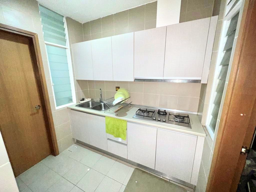 FULLY FURNISH Royal Regent Sri Putramas 3 - photo 6