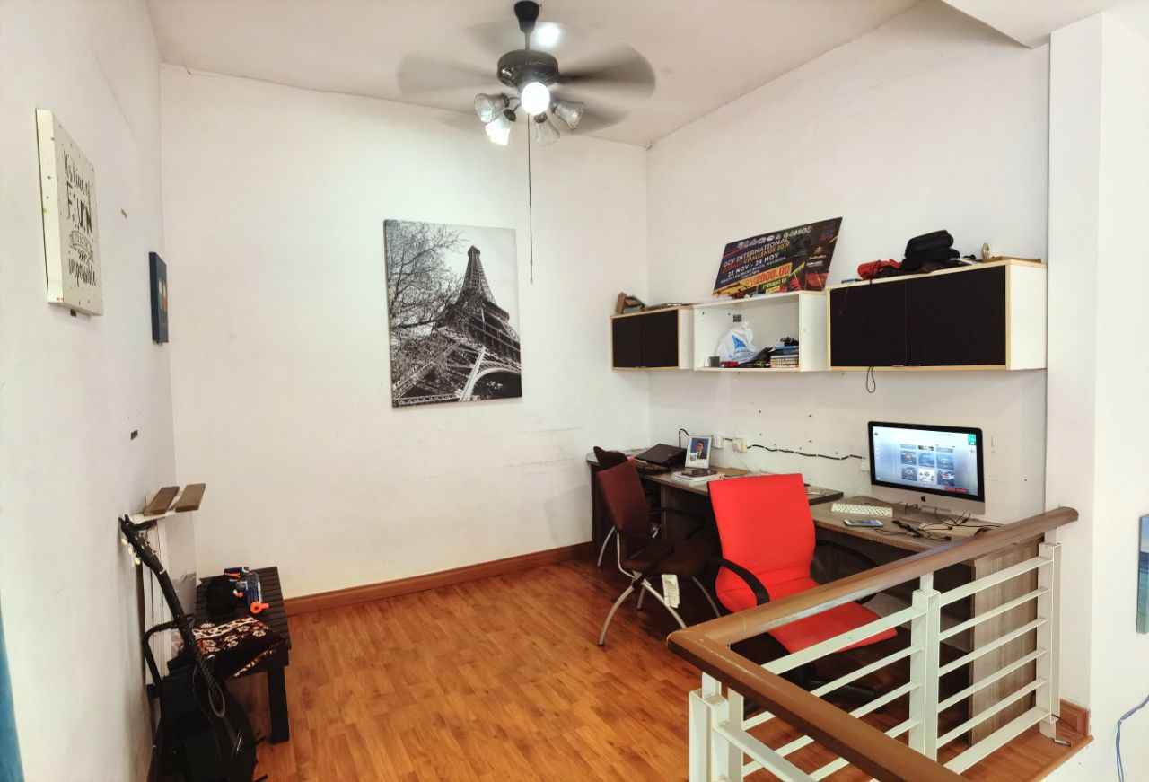 Corner Lot Duplex Townhouse Ariza Garden Villa - photo 10