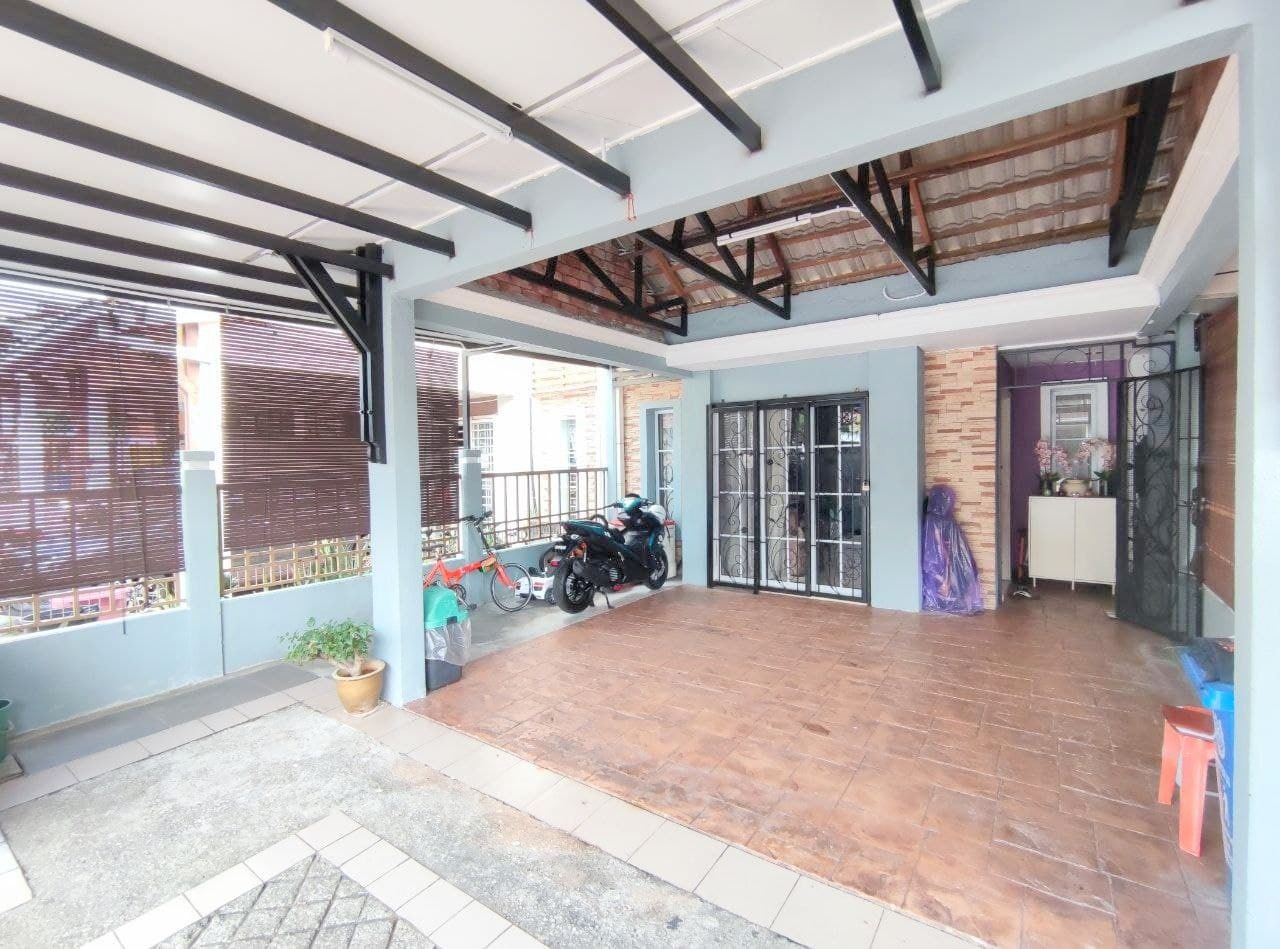 2 Storey Subang Bestari Seksyen U5, Shah Alam - photo 10