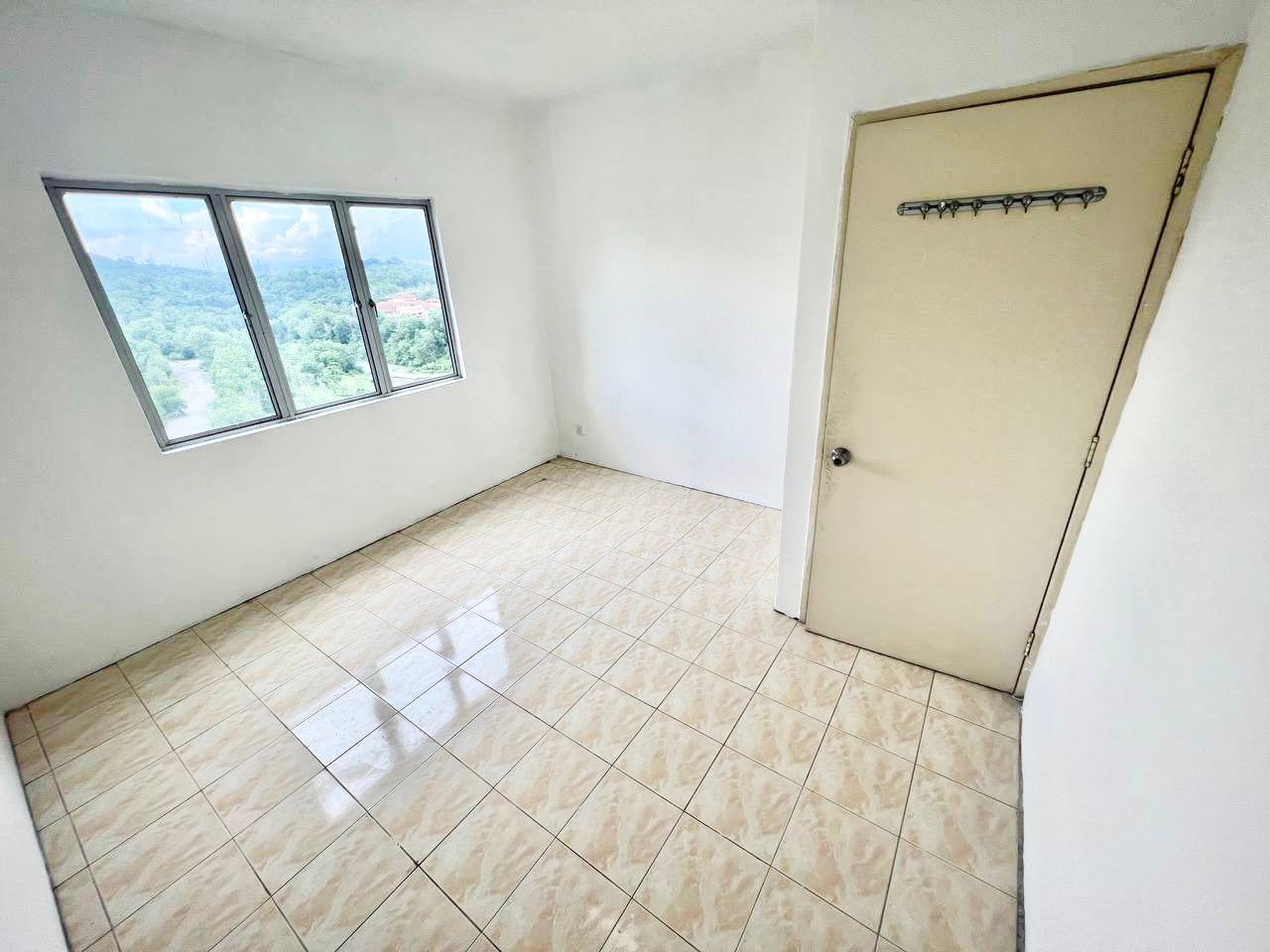 Apartment Desaminium Rimba, Seri Kembangan - photo 9