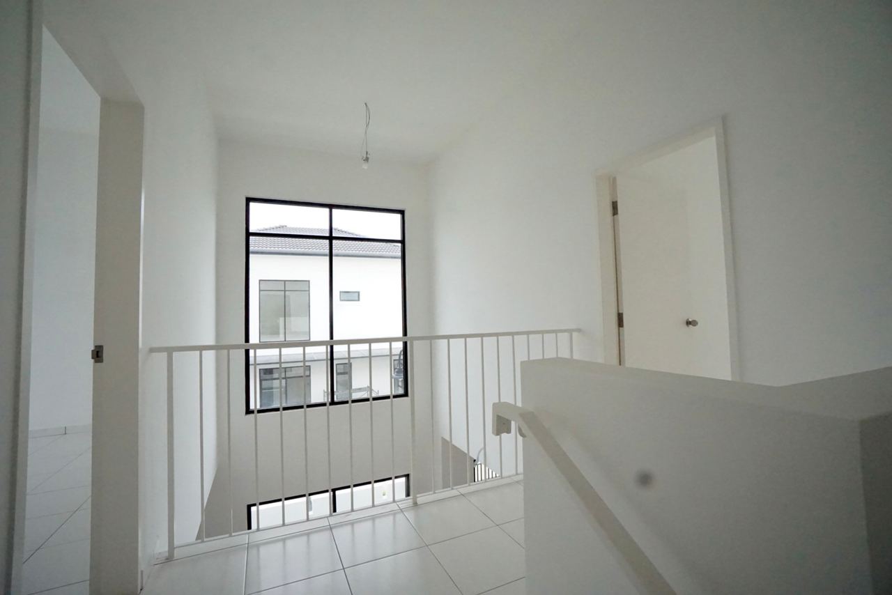 Double Storey House Endlot, Eco Grandeur, Type A, - photo 4