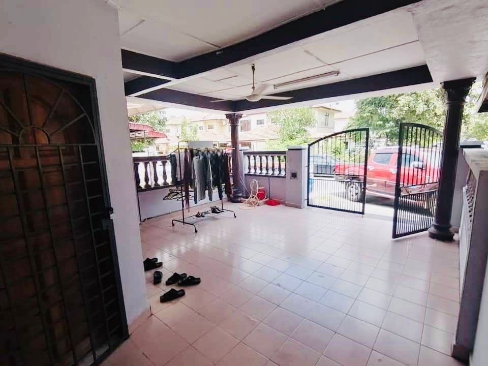 DOUBLE STOREY TERRACE TAMAN SUBANG PERDANA SEK 2 - photo 4