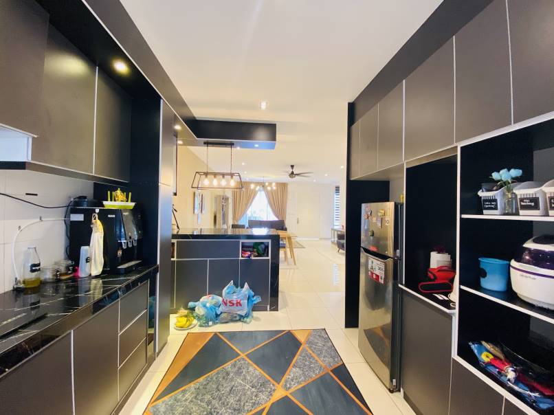 FREEHOLD 2363sqft 2 Stry Terrace Ara Sendayan - photo 1