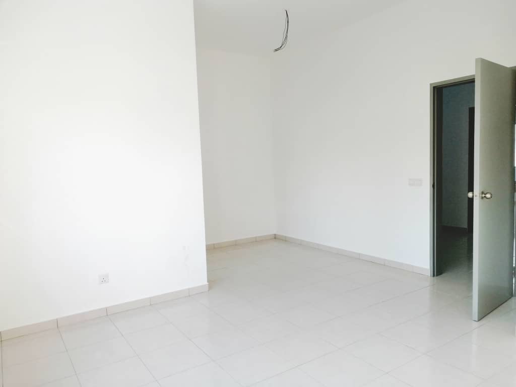 NonBumi Laman Haris Puncak Alam 2 Storey Terrace - photo 4