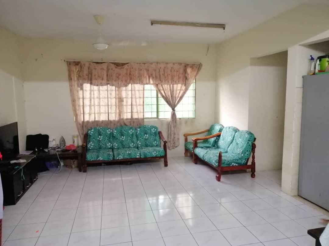 Murah 850sqft Saujana Apartment Damansara Damai - photo 1