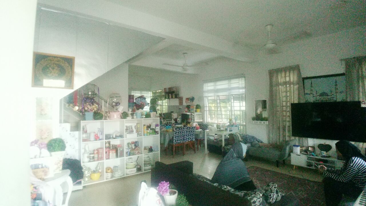 2 STOREY TERRACE END LOT PINE 1 HILLPARK