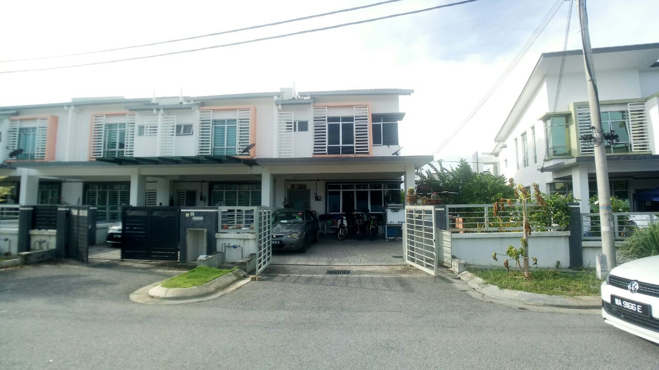 2 STOREY TERRACE END LOT PINE 1 HILLPARK - photo 3