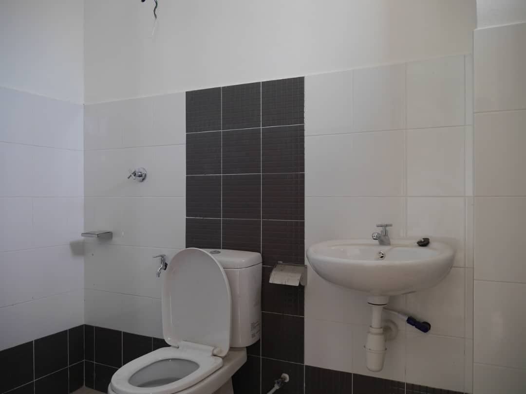2 Storey Castana Seri Pristana Saujana Utama Sg Bu - photo 4